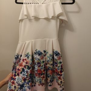 Girls dress white and floral
